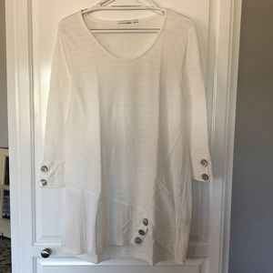 Excellent condition, Lightweight long top, beige (off white), size L